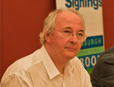 Philip Pullman speaks out in support of public libraries
