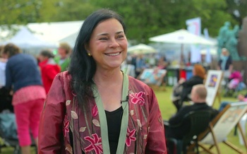 Interview - Diana Gabaldon (2014)