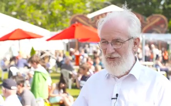 Interview - David Crystal (2015)