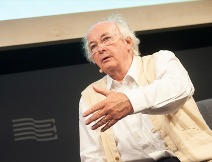 'Strong Female Characters Don’t Require Weak Males' insists Philip Pullman in Book Festival event