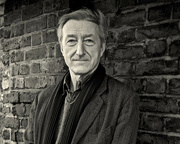 Julian Barnes: Think for Yourself