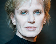 Siri Hustvedt: What Makes a Mother?