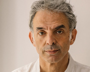 Etgar Keret: In Short