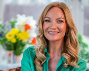 Donna Ashworth: An Ode to Women