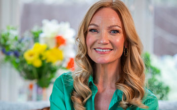 Donna Ashworth: An Ode to Women