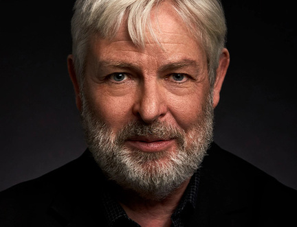 Jonathan Coe: Cosy Crime Meets Political Thriller